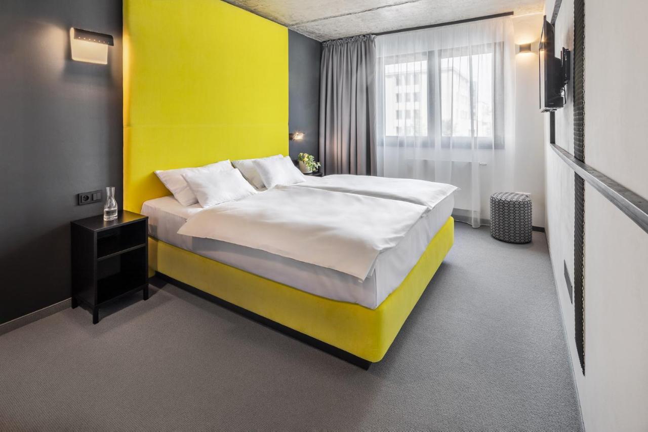 Boutique Hotel Mezi Svy Hradec Králové エクステリア 写真