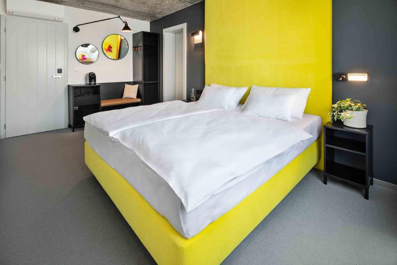 Boutique Hotel Mezi Svy Hradec Králové エクステリア 写真
