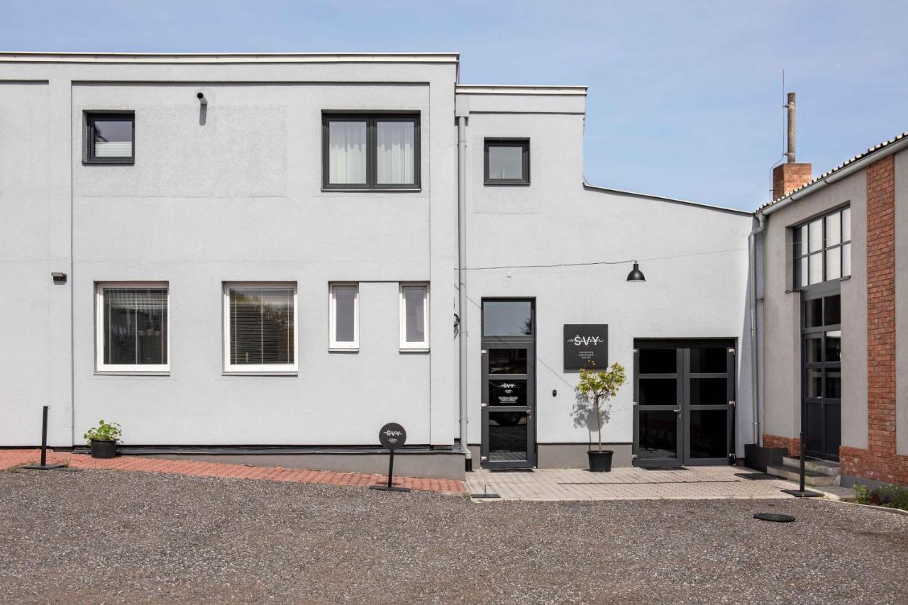 Boutique Hotel Mezi Svy Hradec Králové エクステリア 写真